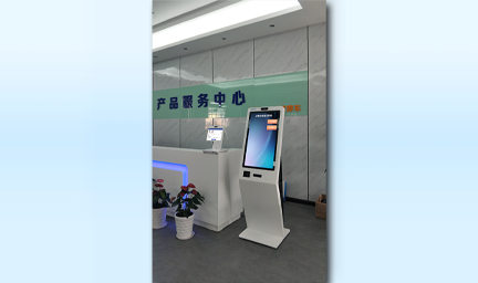 立式_人臉識别訪客機-深圳智慧園區