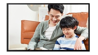 65寸壁挂式液晶廣告機